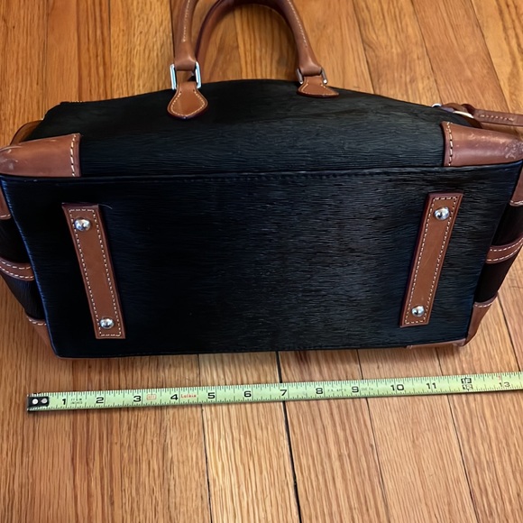 Dooney and Bourke Black Satchel - Good Used Condition 🌺 - Picture 15 of 16